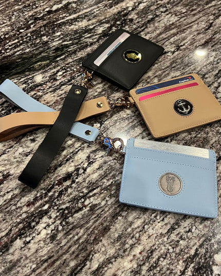 Icon Wristlet: UConn Edition